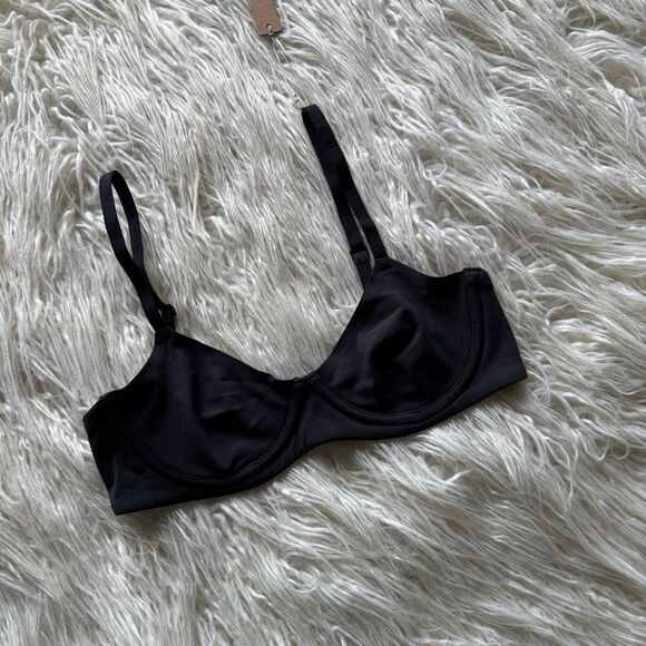 Skims Fits Everybody Unlined Demi Bra Onyx Size 32B - Picture 2 of 7